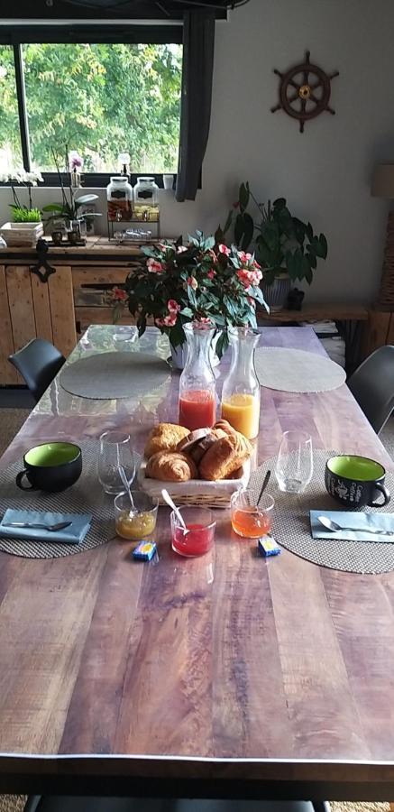 Bed and Breakfast La Resiniere Salles  Zewnętrze zdjęcie