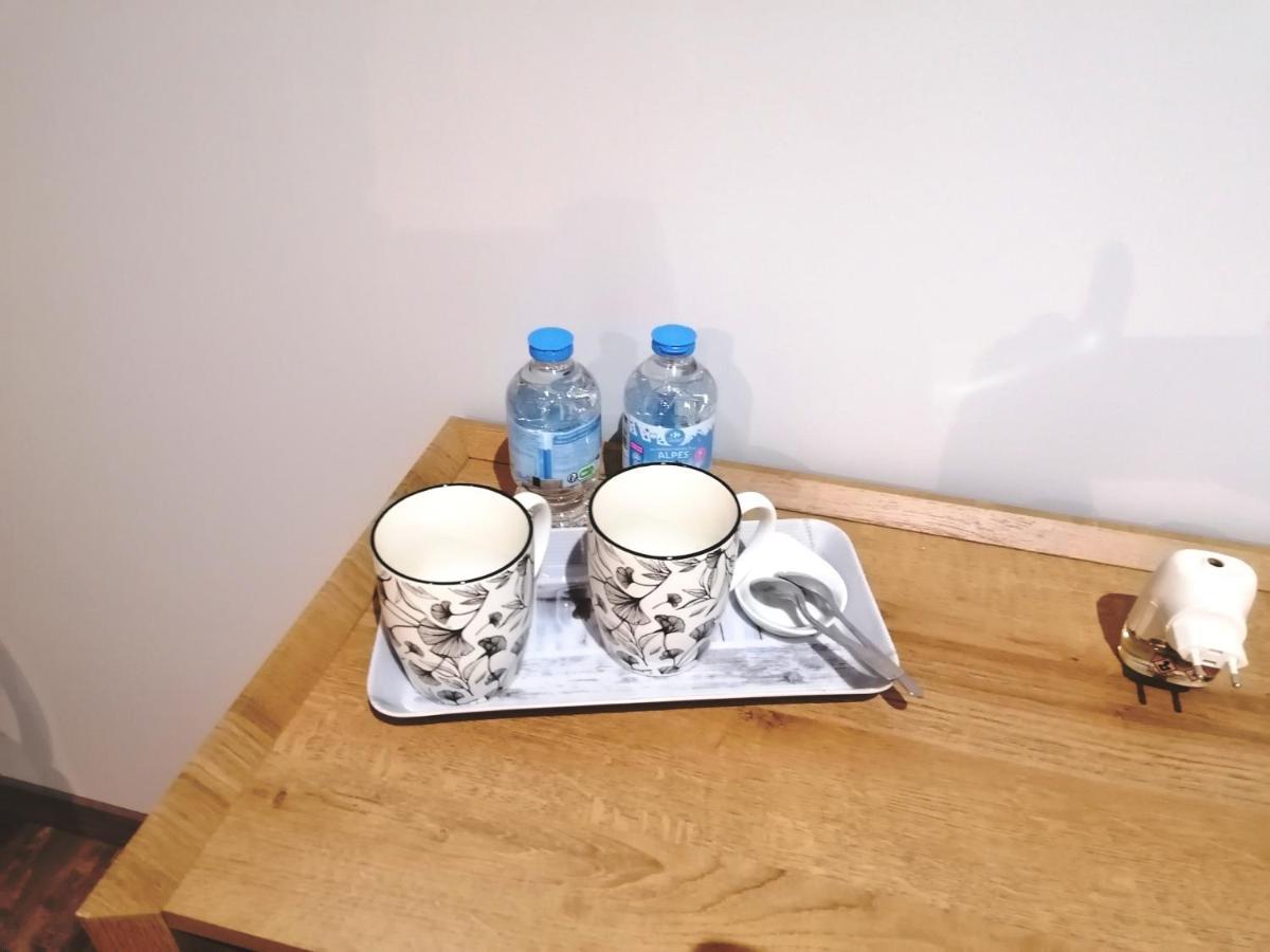 Bed and Breakfast La Resiniere Salles  Zewnętrze zdjęcie