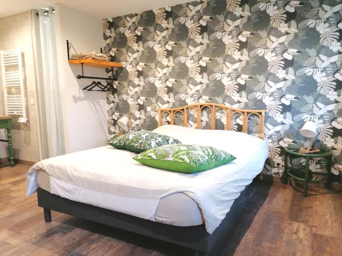 Bed and Breakfast La Resiniere Salles  Zewnętrze zdjęcie