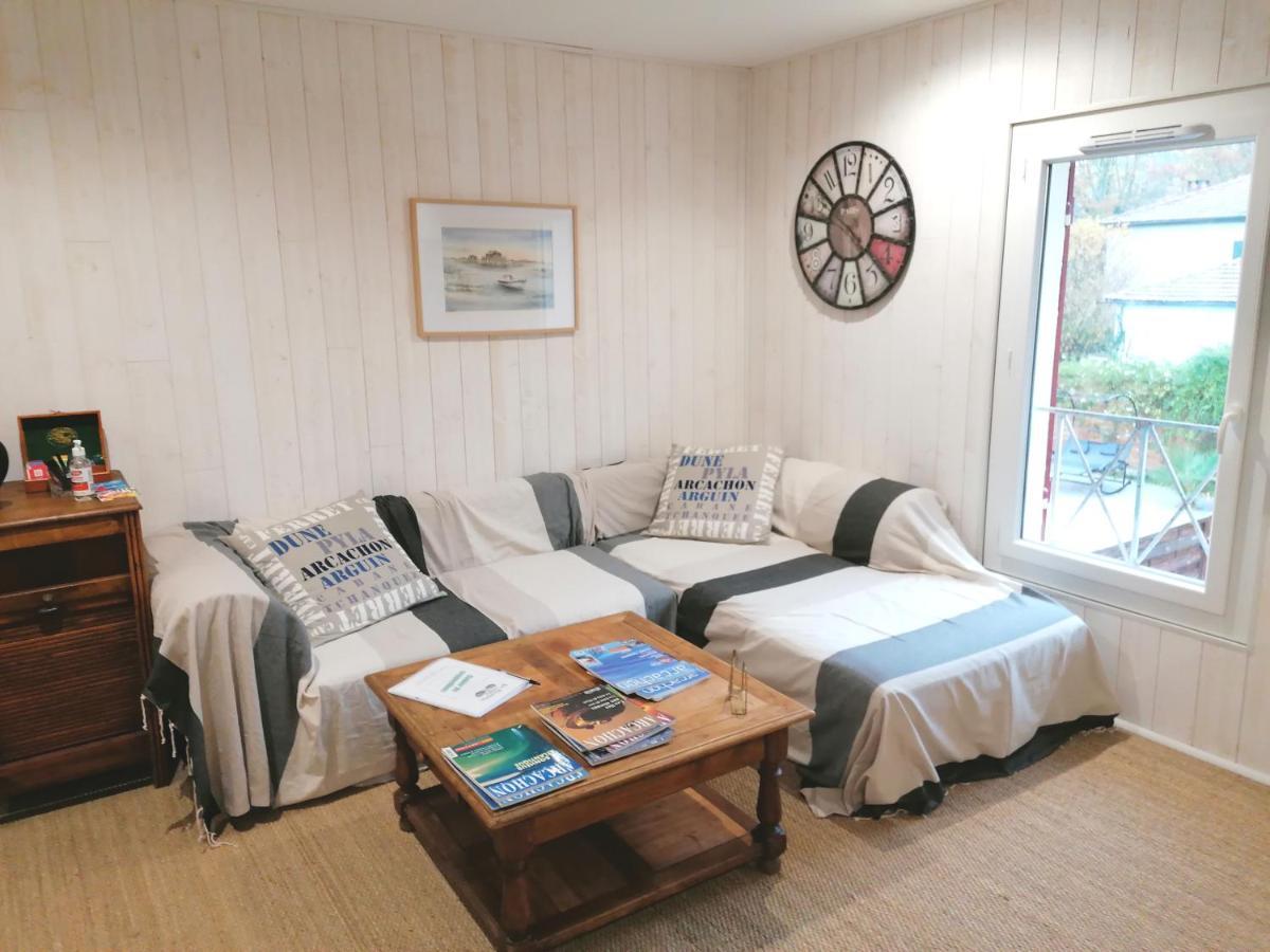 Bed and Breakfast La Resiniere Salles  Zewnętrze zdjęcie